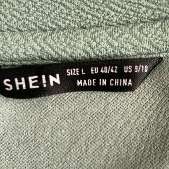 Shein Cropped Sweatshirt Textured 
Green With Sun Flower Design Size 9/10 - Picture 8 of 10